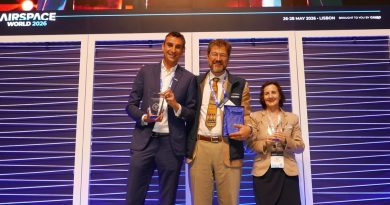 FREQUENTIS and Greenland Airports win Seamless Skies award in the Remarkable People & Workforce category at Airspace World